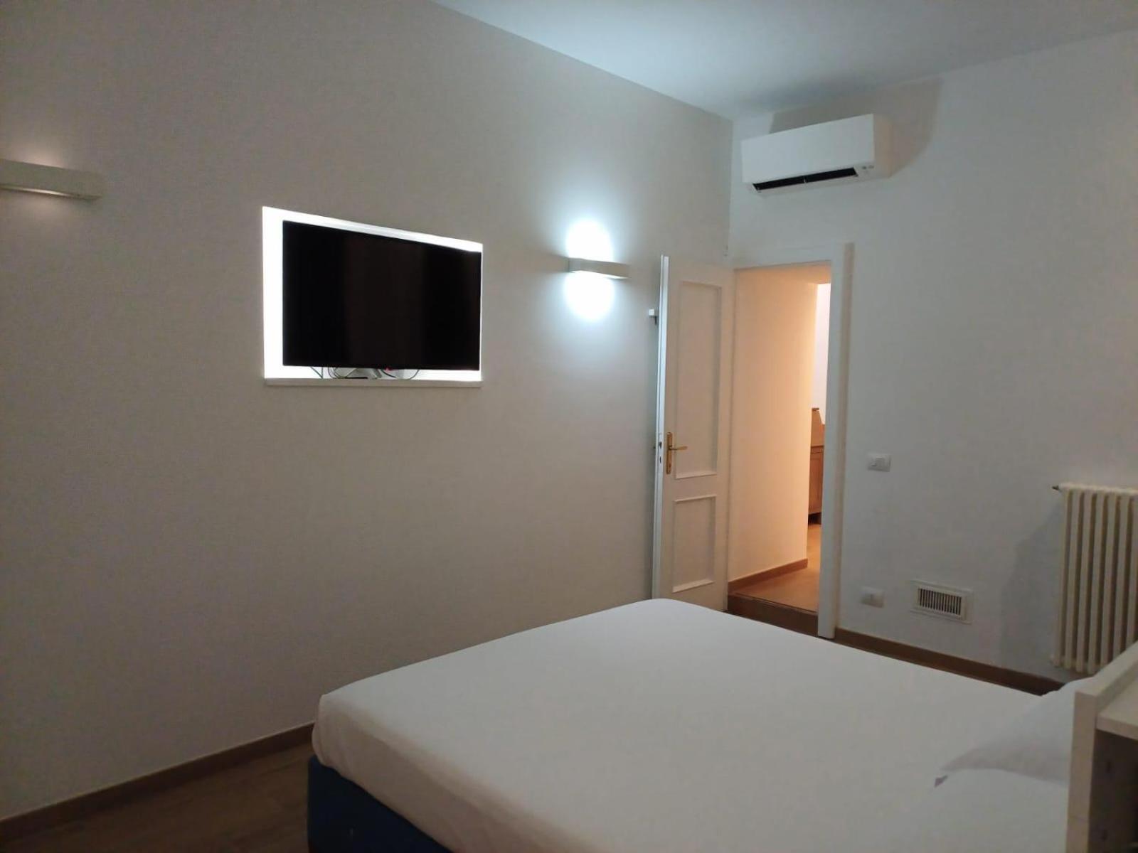 Apollo Apartments Colosseo — Photos 2